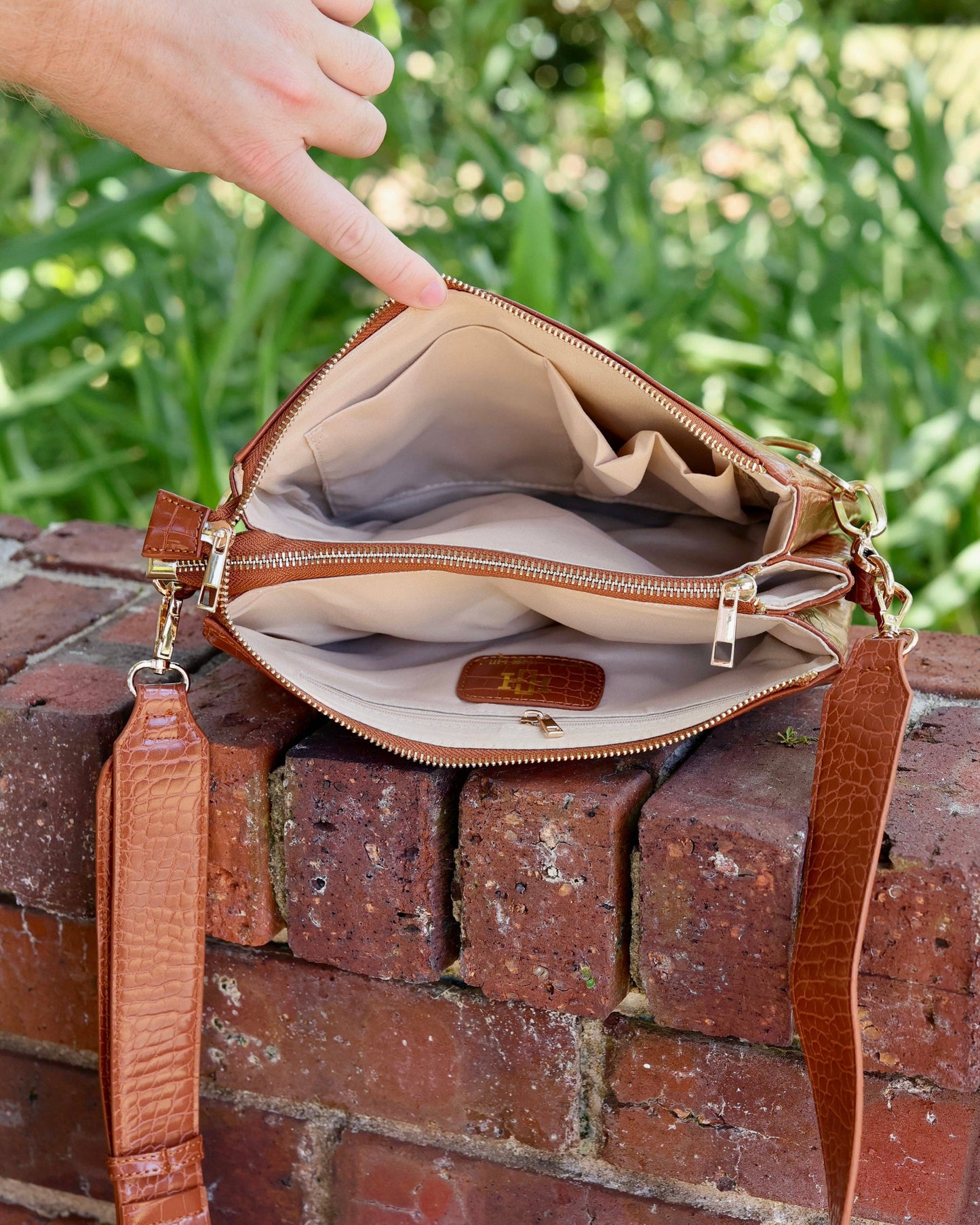 Ariana Crossbody Pearl LD