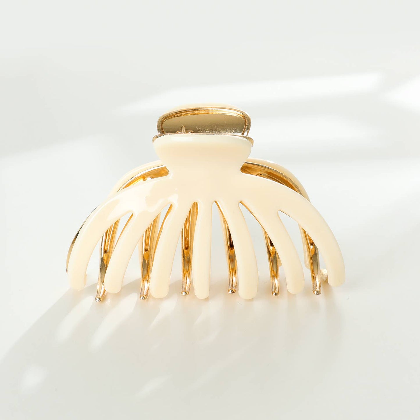 Hailey Solid | Large Gold Metal Octopus Claw Clip