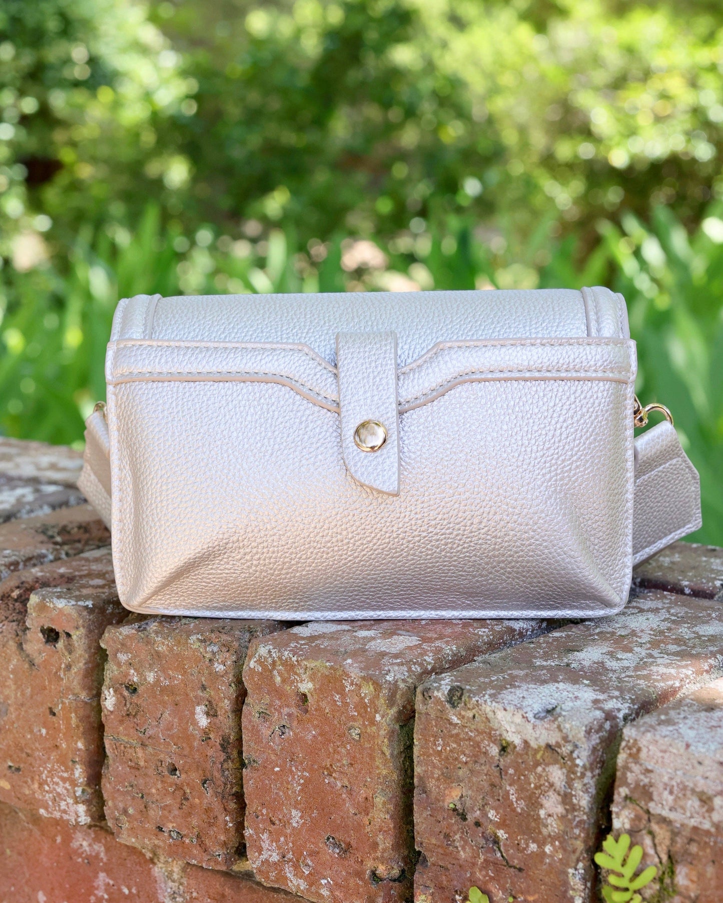 Maverick Crossbody with Pocket Pearl PB