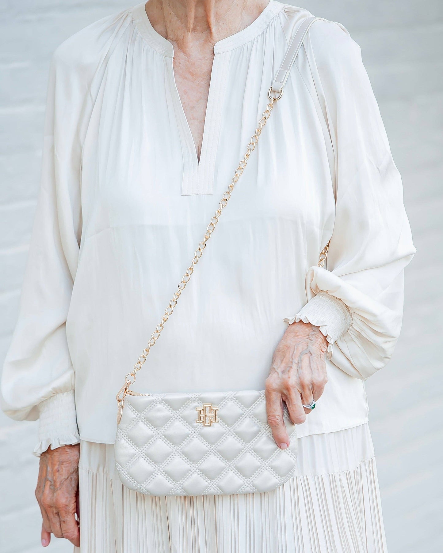 Livi Crossbody Pearl