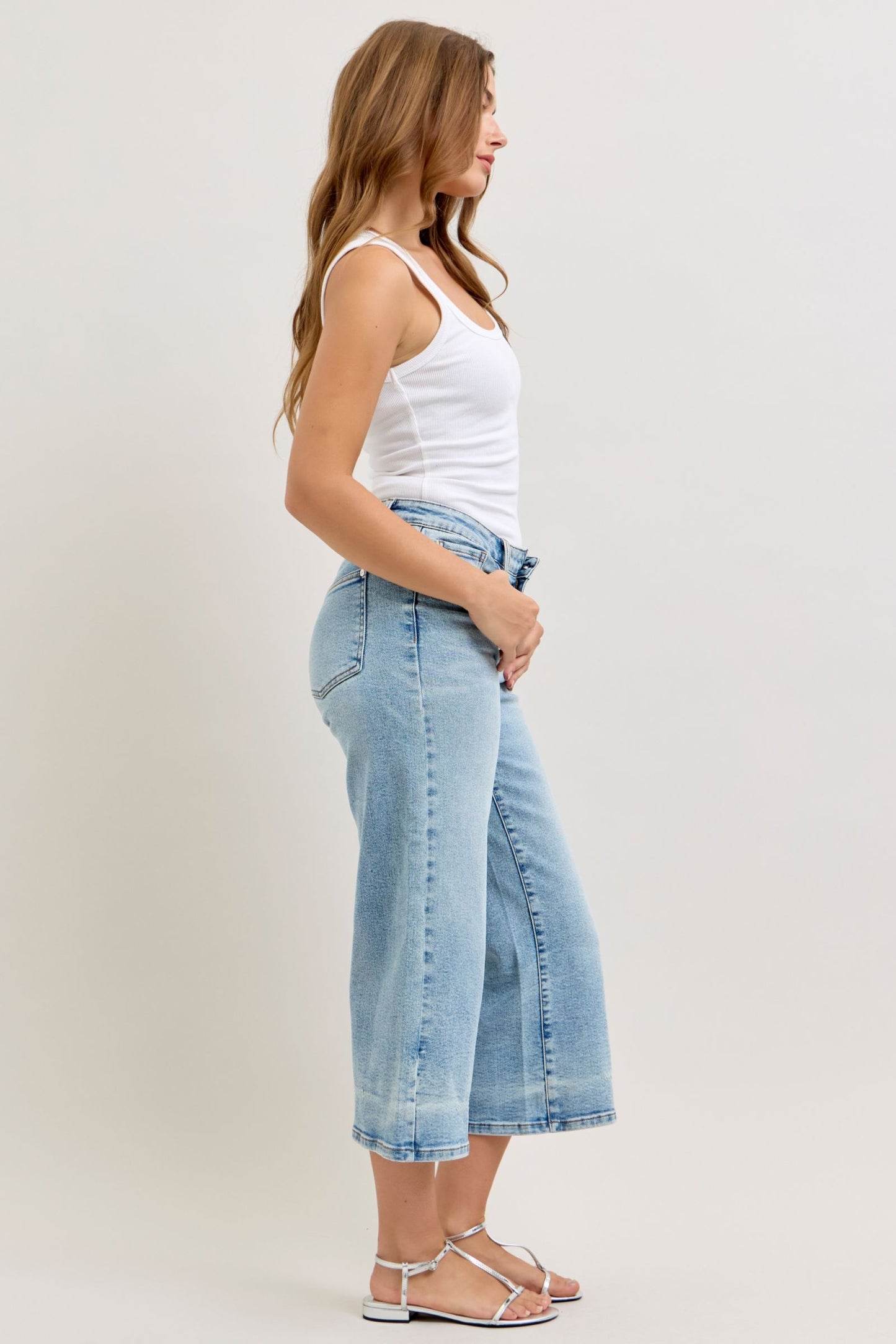 Judy Blue Light Wash Wide Crop Jeans