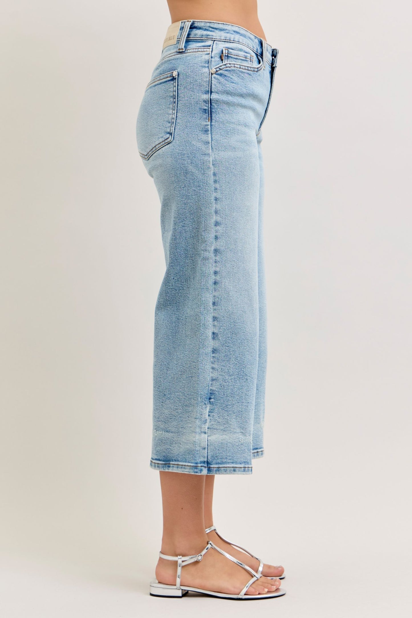 Judy Blue Light Wash Wide Crop Jeans