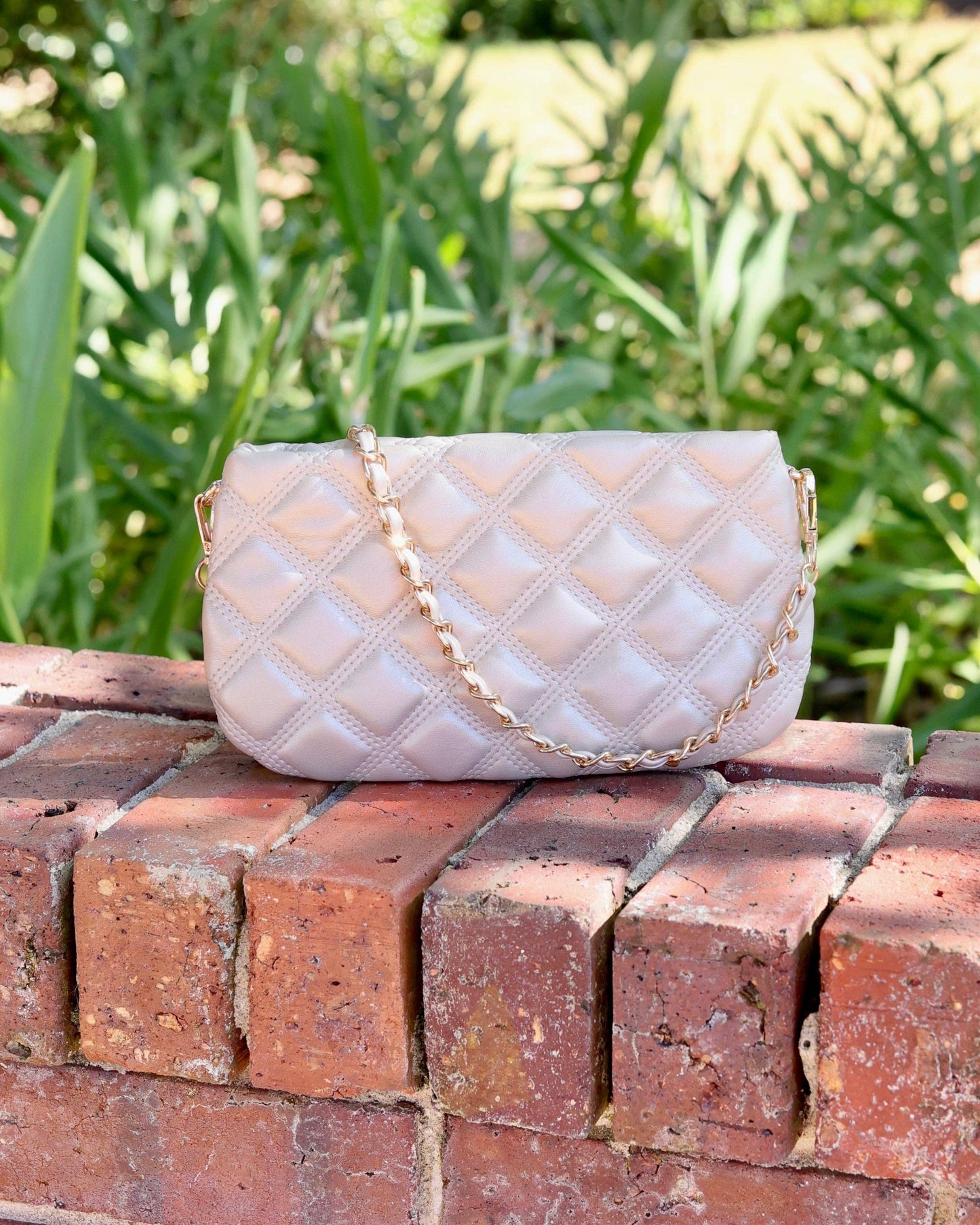 Livi Crossbody Pearl