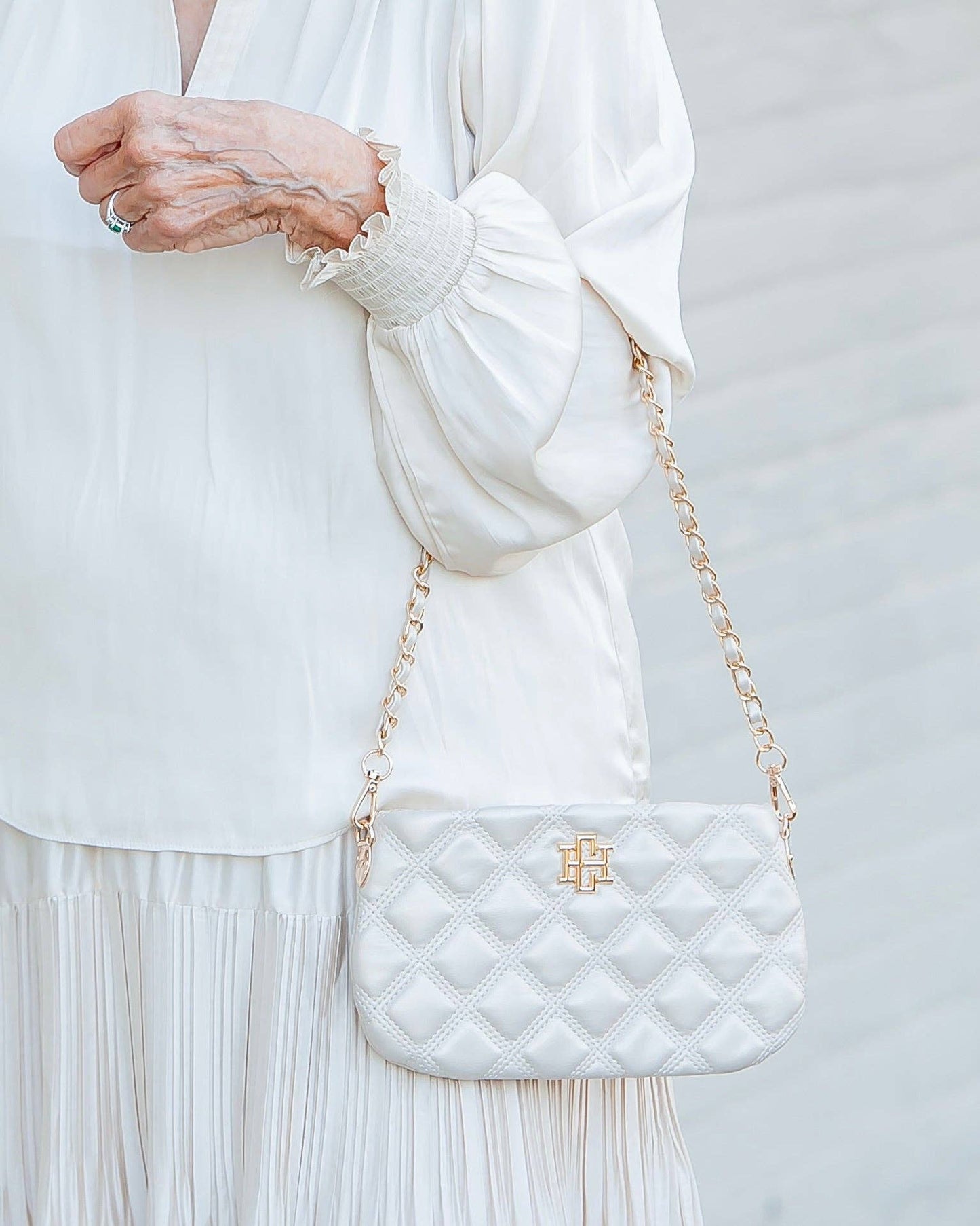 Livi Crossbody Pearl